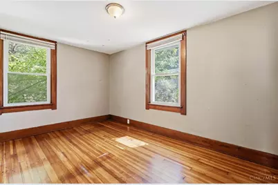 1530 Kinney Avenue, Cincinnati, OH 45231 - Photo 9
