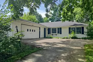 579 W Kemper Rd, Springdale, OH 45246 - Photo 1