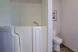 7055 Sherman Dr, Aurora, IN 47001 - Photo 23