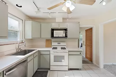 4436 Andreas Avenue, Green Township, OH 45211 - Photo 5