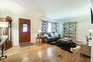 8475 Summitridge Dr, Anderson Township, OH 45255 - Photo 3
