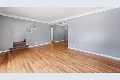 1464 Dordine Lane, Cincinnati, OH 45231 - Photo 5