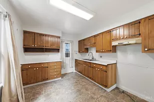 911 Ellen Dr, Middletown, OH 45042 - Photo 7