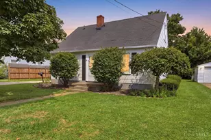 911 Ellen Dr, Middletown, OH 45042 - Photo 1