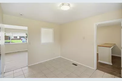 766 Hargrove Way, Forest Park, OH 45240 - Photo 13