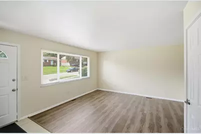 766 Hargrove Way, Forest Park, OH 45240 - Photo 7