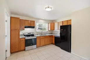 766 Hargrove Way, Forest Park, OH 45240 - Photo 11