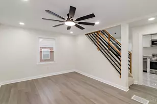 415 Pershing Ave, Lockland, OH 45215 - Photo 3