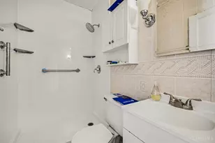 5682 Colerain Ave, Cincinnati, OH 45239 - Photo 19