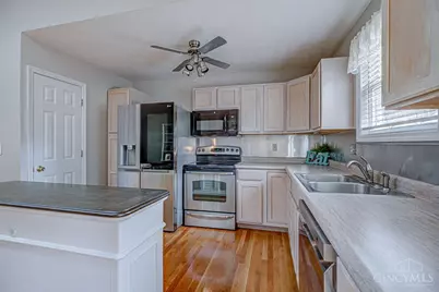 11574 Madison Avenue, Springdale, OH 45246 - Photo 7