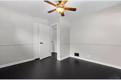 955 Quincy Drive, Hamilton, OH 45013 - Photo 23