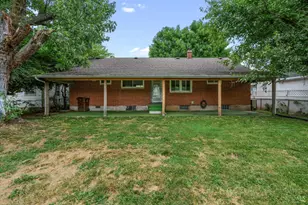 955 Quincy Dr, Hamilton, OH 45013 - Photo 3