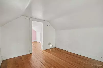 4112 Vinedale Avenue, Cincinnati, OH 45205 - Photo 9