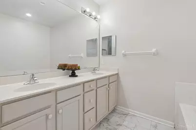 6907 Gentry Lane, Deerfield Township, OH 45040 - Photo 15