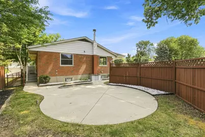 8771 Brittany Drive, Blue Ash, OH 45242 - Photo 37