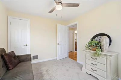 6327 Stover Avenue, Golf Manor, OH 45237 - Photo 17