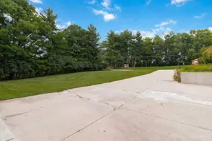 8357 Richland Dr, Anderson Township, OH 45255 - Photo 7