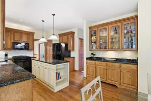 6641 Miami Trails Dr, Loveland, OH 45140 - Photo 19