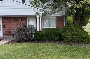1556 Meredith Dr, Springfield Township, OH 45231 - Photo 1