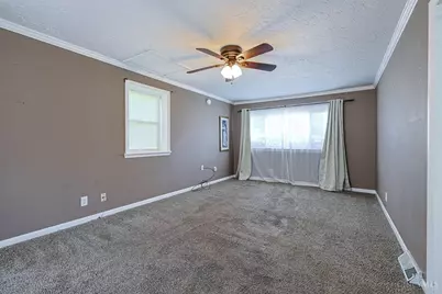 451 Blossom Lane, Union Township, OH 45244 - Photo 13
