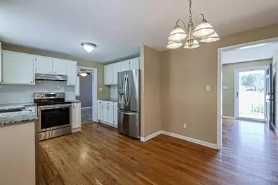 451 Blossom Lane, Union Township, OH 45244 - Photo 15