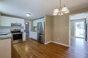 451 Blossom Ln, Union Township, OH 45244 - Photo 15