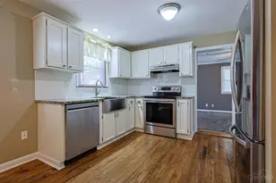 451 Blossom Ln, Union Township, OH 45244 - Photo 17