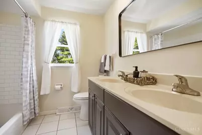 1046 Eastland Terrace, Anderson Township, OH 45230 - Photo 25