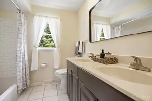 1046 Eastland Terrace, Anderson Township, OH 45230 - Photo 25