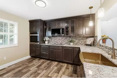 124 Twin Lakes Drive, Fairfield, OH 45014 - Photo 9