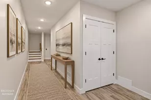 5749 Sanctuary Pl, Cincinnati, OH 45230 - Photo 9