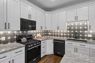 5749 Sanctuary Pl, Cincinnati, OH 45230 - Photo 27