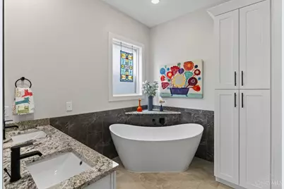 5749 Sanctuary Place, Cincinnati, OH 45230 - Photo 37