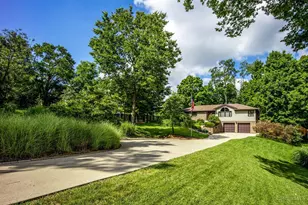 5209 Oakhill Ln, Green Township, OH 45247 - Photo 5