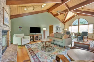 5209 Oakhill Ln, Green Township, OH 45247 - Photo 11