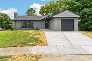 4928 Kelsch Ln, Cincinnati, OH 45227 - Photo 3