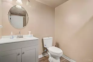 17 Woodview Ct, Springdale, OH 45246 - Photo 15