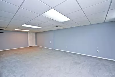 6040 Seiler Drive, Cincinnati, OH 45239 - Photo 31