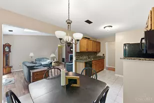 1572 Gelhot Dr, Fairfield, OH 45014 - Photo 7