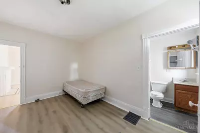 2320 Victor Street, Cincinnati, OH 45219 - Photo 11
