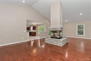 7147 Brightwaters Ct, Liberty Township, OH 45011 - Photo 15