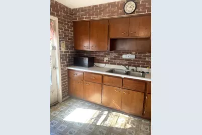 3005 Aquadale Lane, Cincinnati, OH 45211 - Photo 3