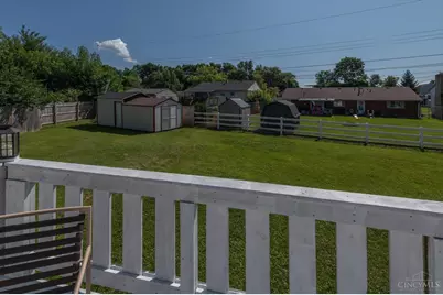 390 Sandy Lane, Franklin, OH 45005 - Photo 3