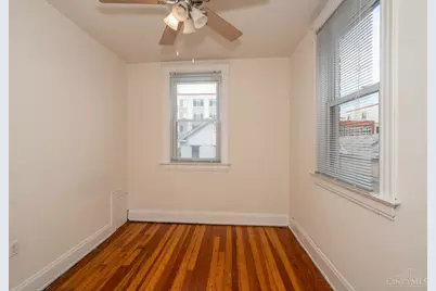 221 E Rochelle Street, Cincinnati, OH 45219 - Photo 11