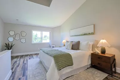 9311 Hunters Creek Drive, Blue Ash, OH 45242 - Photo 15