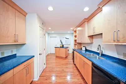681 Totten Way, Cincinnati, OH 45226 - Photo 17