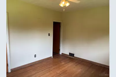 7031 Brantford Road, Butler Twp, OH 45414 - Photo 25