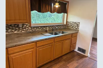 7031 Brantford Road, Butler Twp, OH 45414 - Photo 13