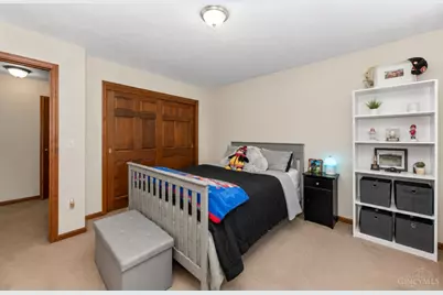 2590 Westbourne Drive, Cincinnati, OH 45248 - Photo 19