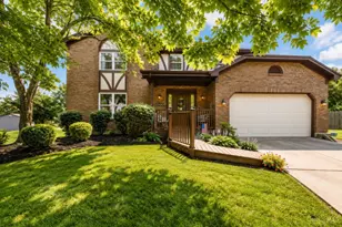 2590 Westbourne Dr, Cincinnati, OH 45248 - Photo 3